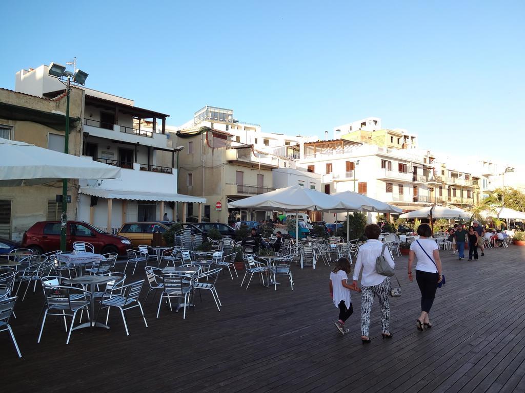 La Terrazza Sul Mar Mediterraneo Bed & Breakfast Marinella di Selinunte Exterior photo